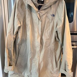 The North Face Women's Hooded Trench Coat — Light Beige